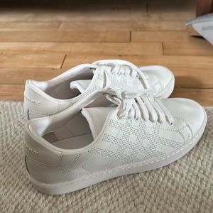 White leather Burberry Sneakers, never worn size 38